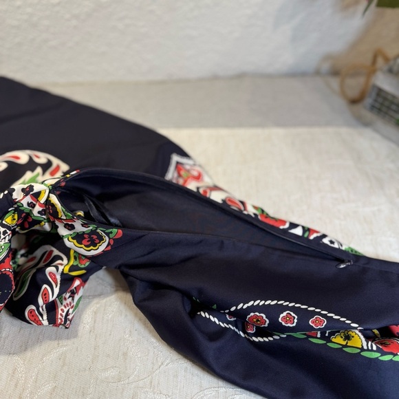 LOFT Navy Paisley Floral Print Shift Dress 4 V-Neck 3/4 Bell Sleeve. - Picture 4 of 11